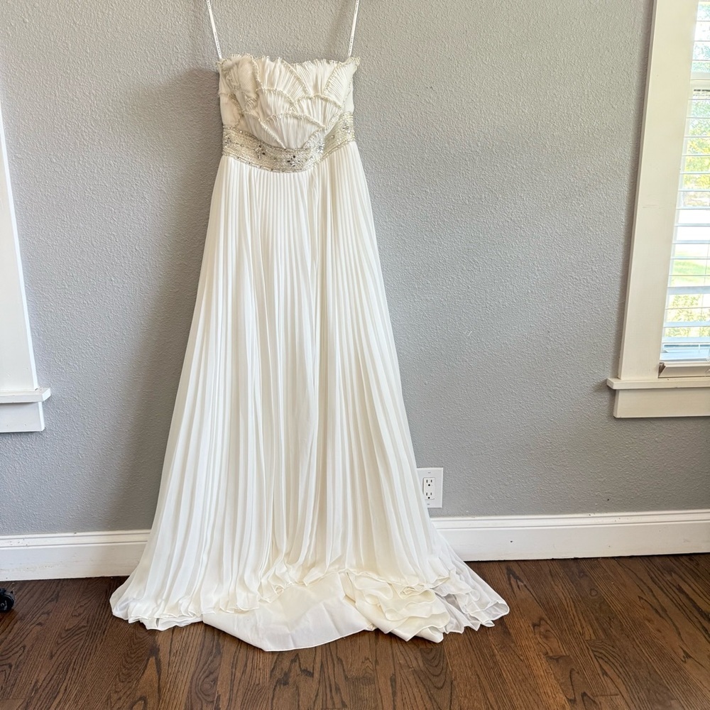 Jasmine Couture Strapless Wedding Dress Pleated Skirt Size 8 Sequins Beaded